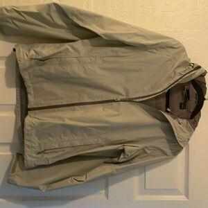 Mountain Hard Wear Waterproof Rain Jacket. Size Small. In great condition.